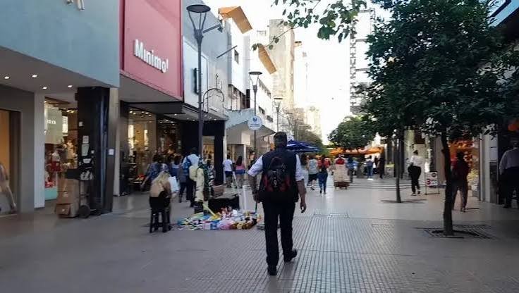 Feriado del 24 de septiembre: los comercios podrán abrir y no habrá pago doble
